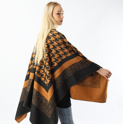 Maribel Houndstooth Winter Cape