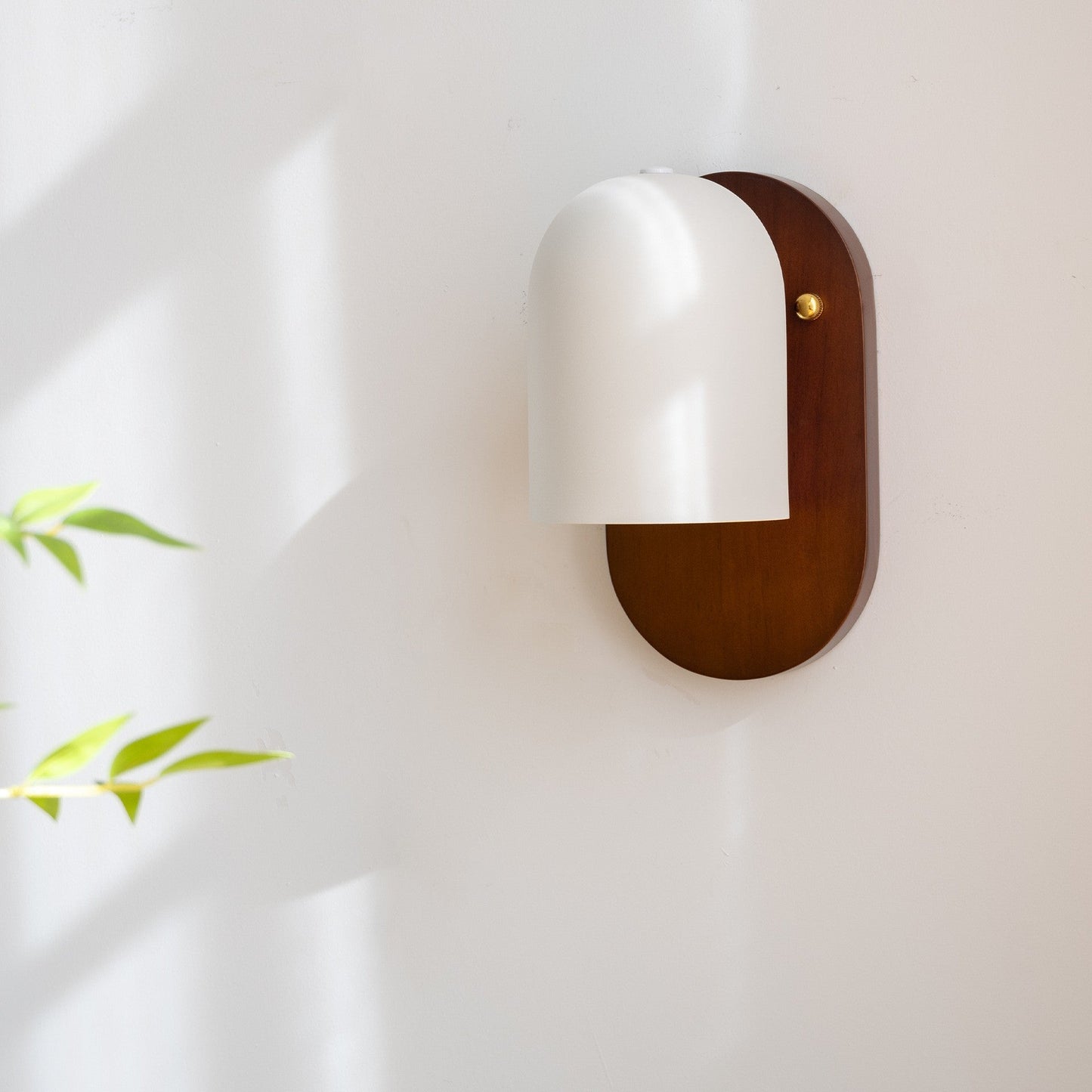 wooden-wall-lamp-2.jpg